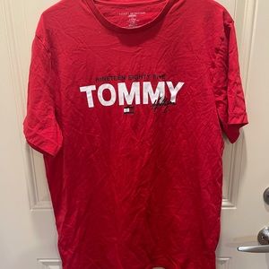 Tommy Hilfiger Men’s Red Logo T-shirt